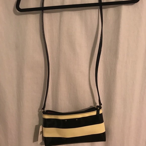 Kate spade crossbody - Picture 1 of 4